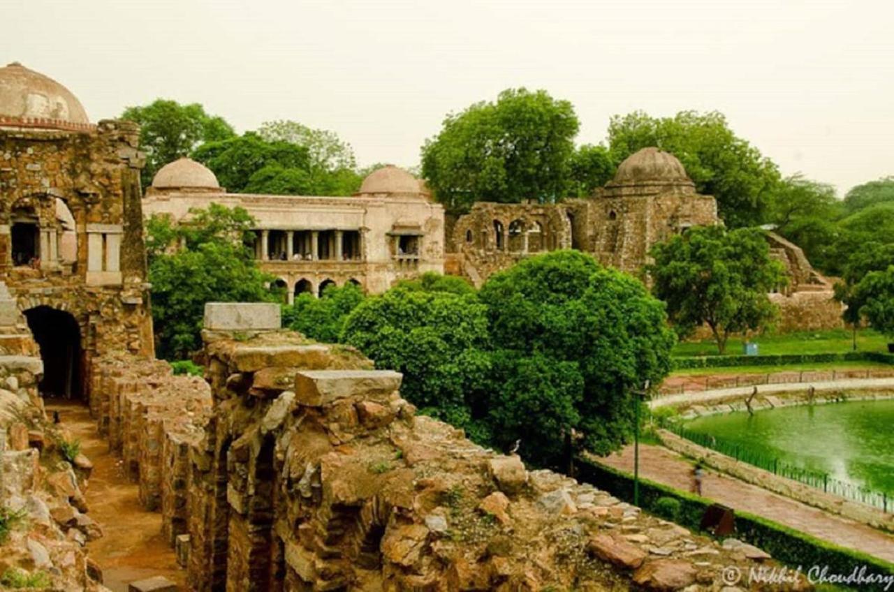 Bluo Classic - Park Hauz Khas Village Apartment *