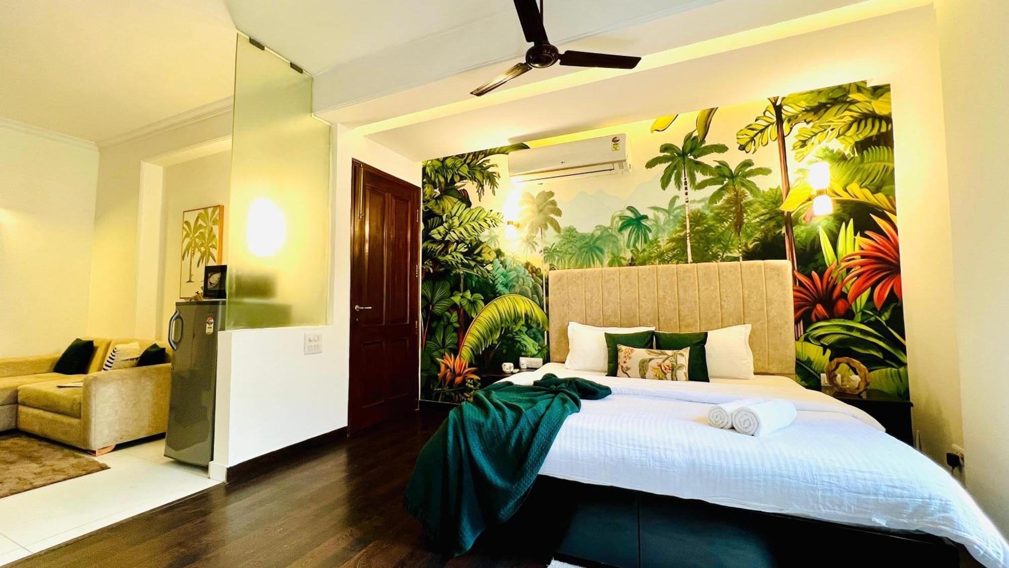 Bluo Classic - Park Hauz Khas Village